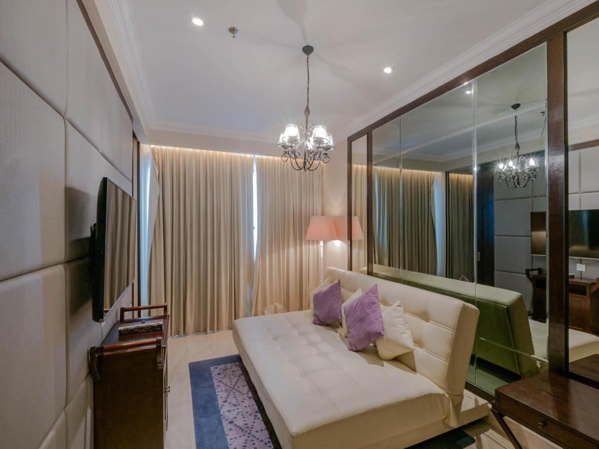 Jambuluwuk Oceano Seminyak Hotel Zewnętrze zdjęcie A bedroom at the hotel